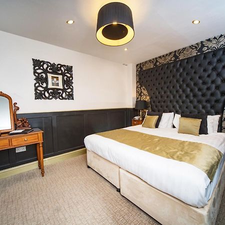 Henley Hotel ภายนอก รูปภาพ