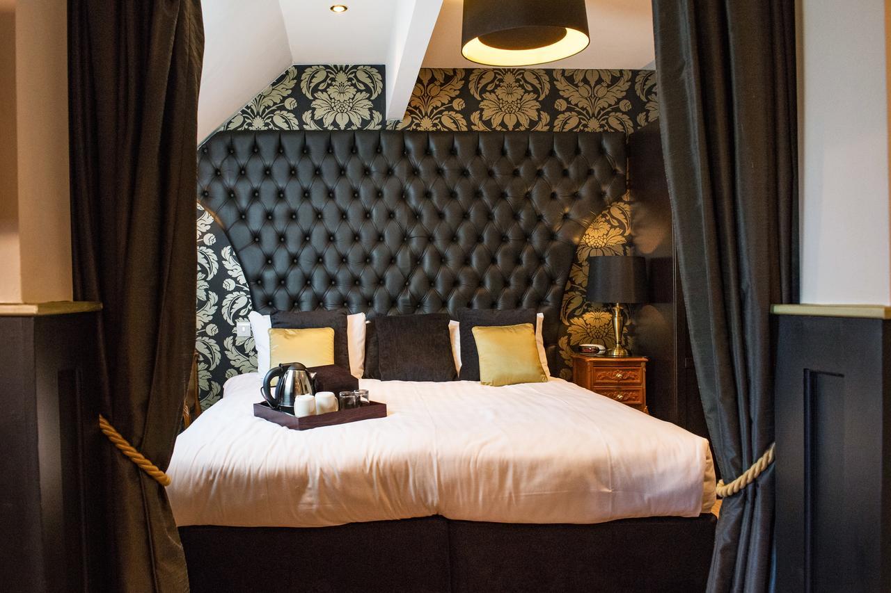 Henley Hotel ภายนอก รูปภาพ