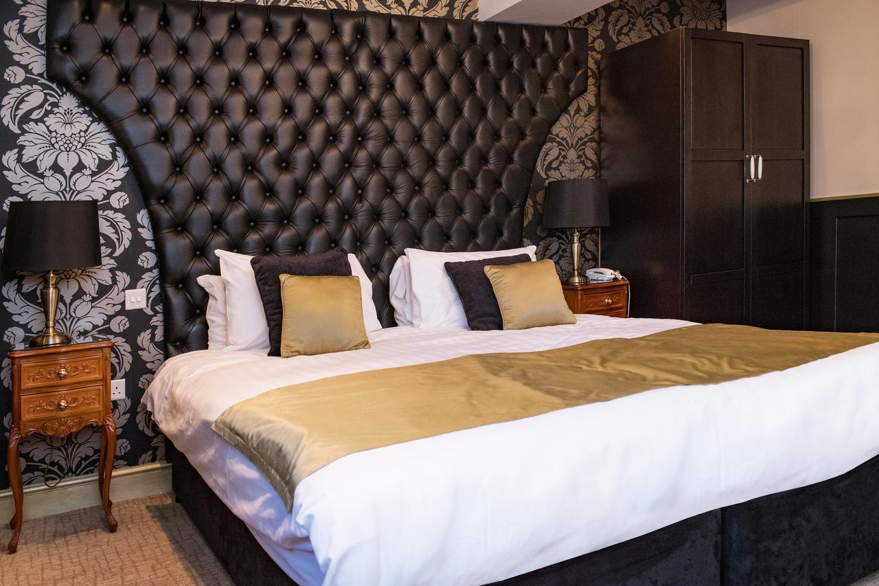 Henley Hotel ภายนอก รูปภาพ
