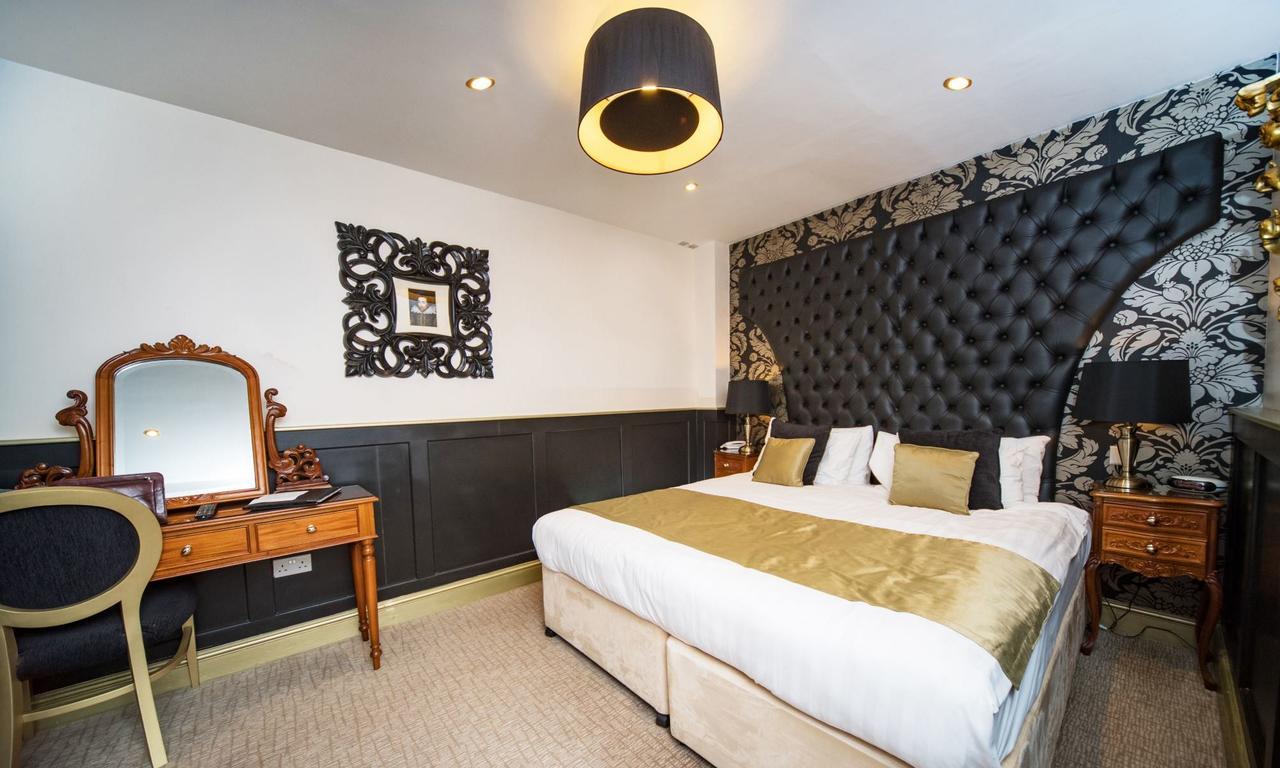 Henley Hotel ภายนอก รูปภาพ