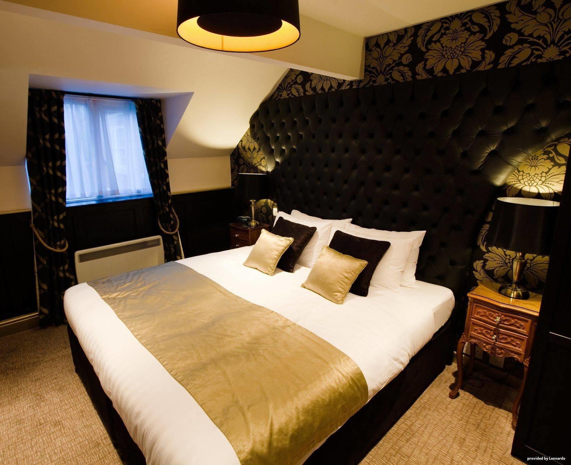 Henley Hotel ภายนอก รูปภาพ