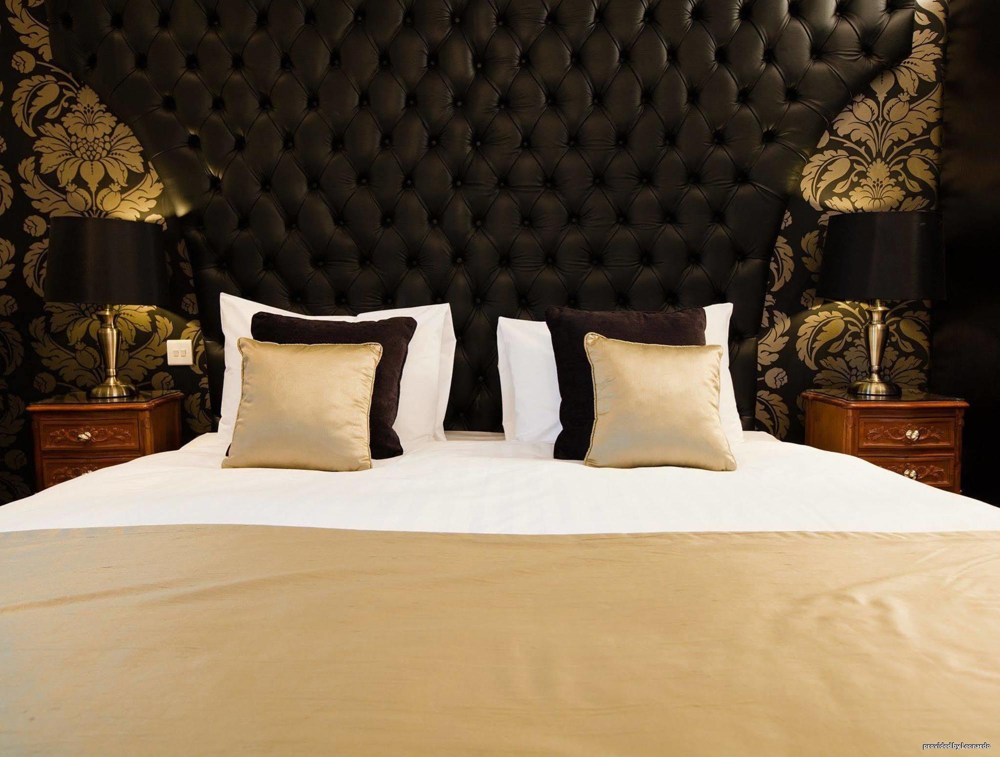 Henley Hotel ภายนอก รูปภาพ
