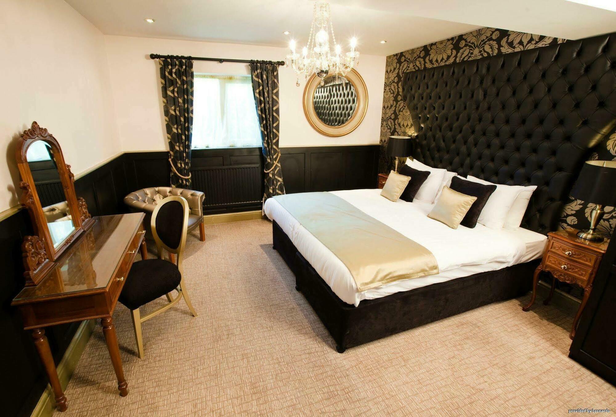Henley Hotel ภายนอก รูปภาพ