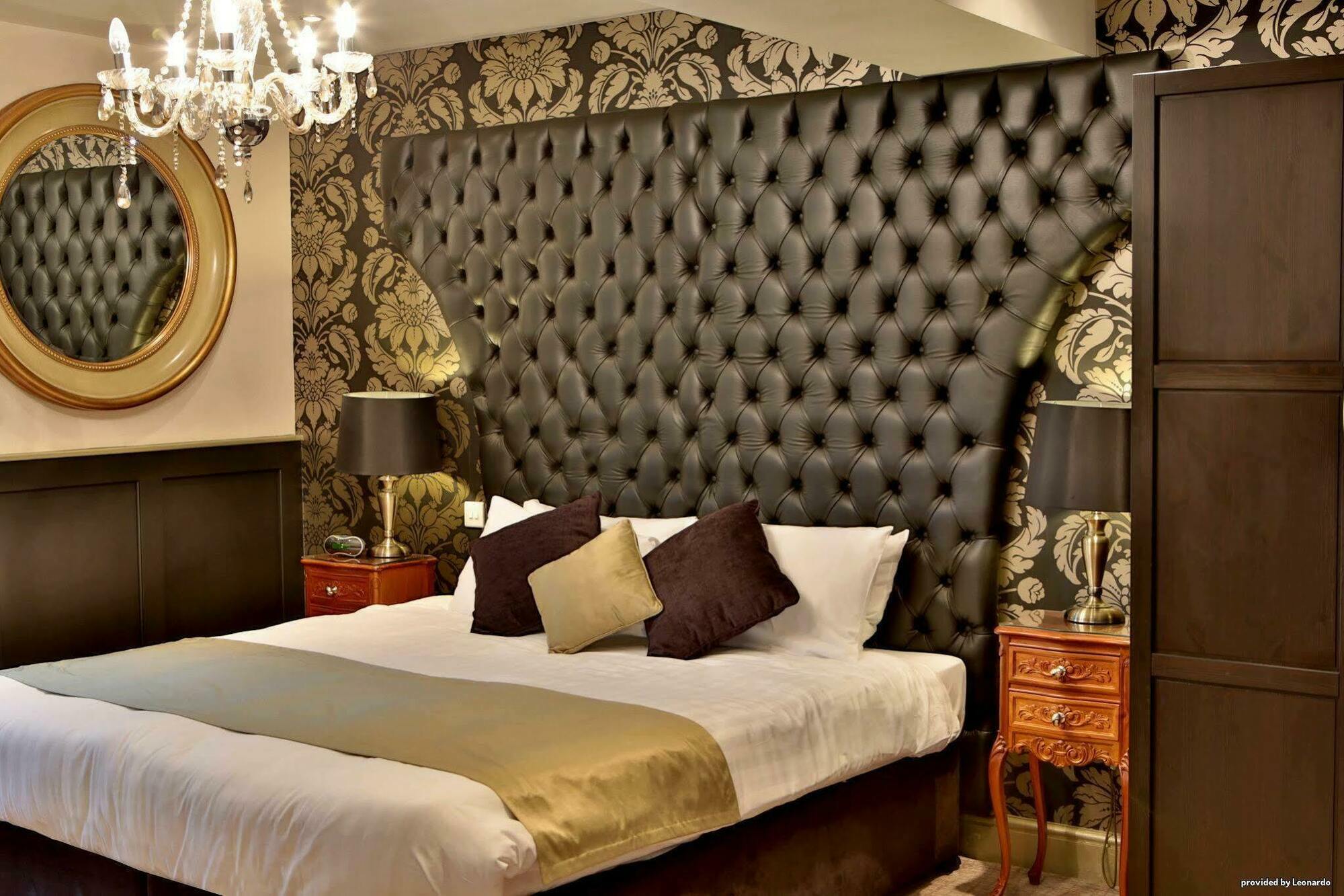 Henley Hotel ภายนอก รูปภาพ